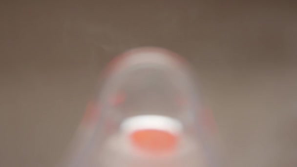 吸入面膜蒸汽 — 图库视频影像