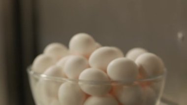 Çiğ Pişirme Yumurtaları