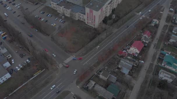 Noite Crossroads Tráfego de carros — Vídeo de Stock