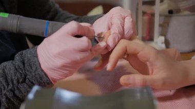 Profesyonel Tırnak Bakımı