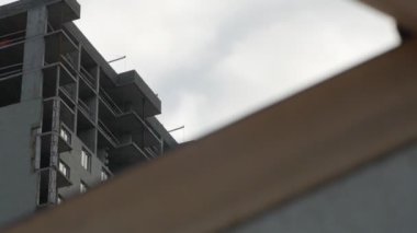 Daire Binası Tamamlanmamış