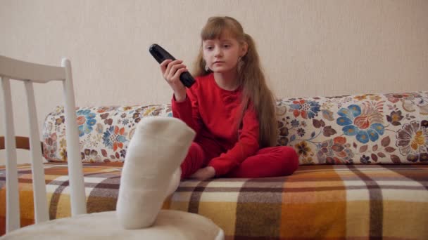 Kindermädchen-Gips — Stockvideo