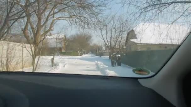 Зимняя проселочная дорога — стоковое видео