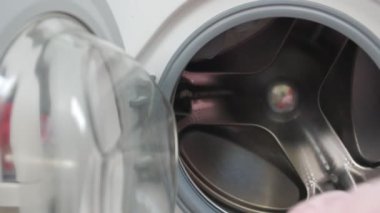 Çamaşır Makinesi Yükleniyor