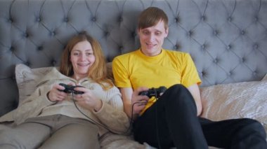 Video Oyununda Adam Kaybetti