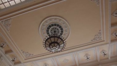 Antika Avize Konferans Salonu