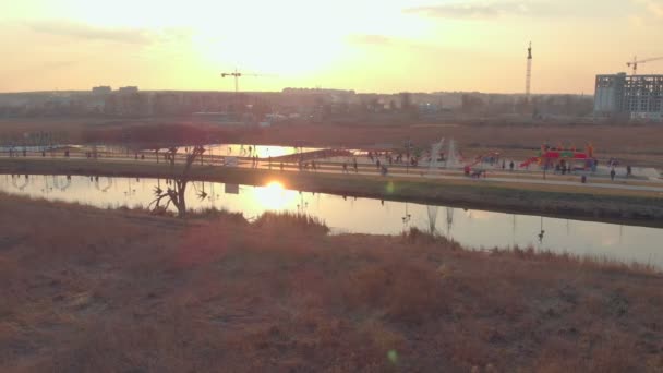 Park River Sunset — Vídeo de stock