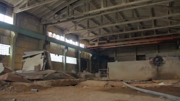 Zerstörtes Fabrikgebäude — Stockvideo