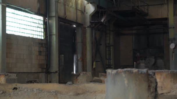 Escuro abandonado industrial — Vídeo de Stock