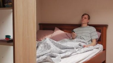TV Uzaktan Zamanaşımı Olan Adam