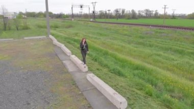 Akıllı Telefondan Çağıran Kadın