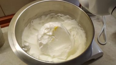 Pasta Kreması Pişirme