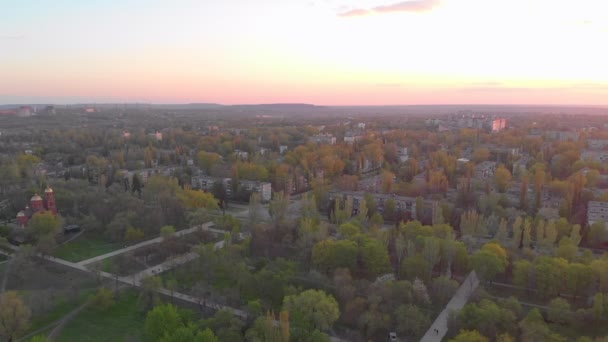 Contaminación del aire y del parque urbano — Vídeo de stock