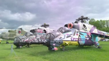 Eski Askeri Helikopterler