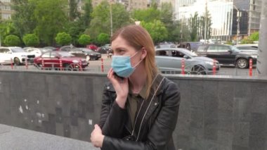 Maskeli Kadın Çağrısı