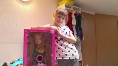 Yetenekli Mutlu Kız