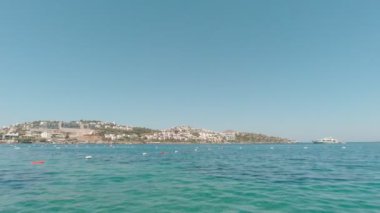 Deniz Burnu Dağ Yat Manzarası