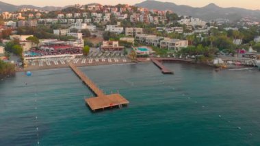 Denizde Ahşap İskele