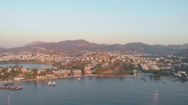 Yaz Denizi Tatil Köyü Havası