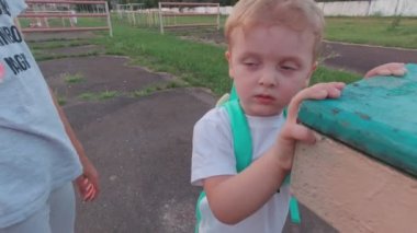 Aile Dışarıda Oyun Alanında