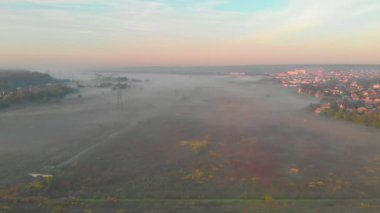 Hava sahasının üzerindeki sis