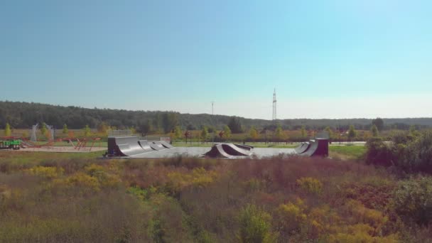 Parque de Skate Natureza — Vídeo de Stock