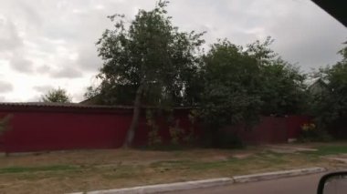 Araba Penceresinden Varoş Evleri