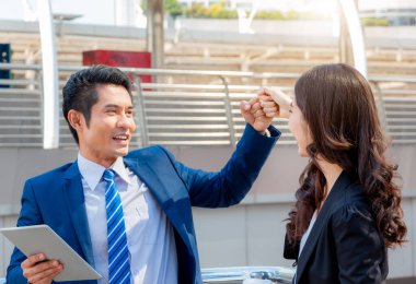 İş ortakları şehir geçmişi, Başarı Ekibi ve Ortaklık Konsepti ile el ele veriyor