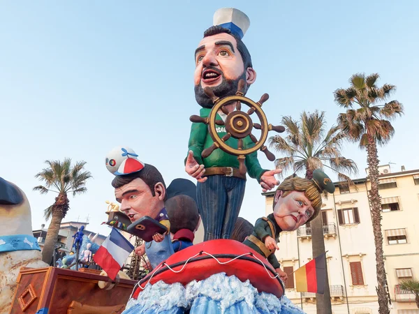 VIAREGGIO, ITALIA - 12 marzo: carro allegorico a Viareggio C — Foto Stock