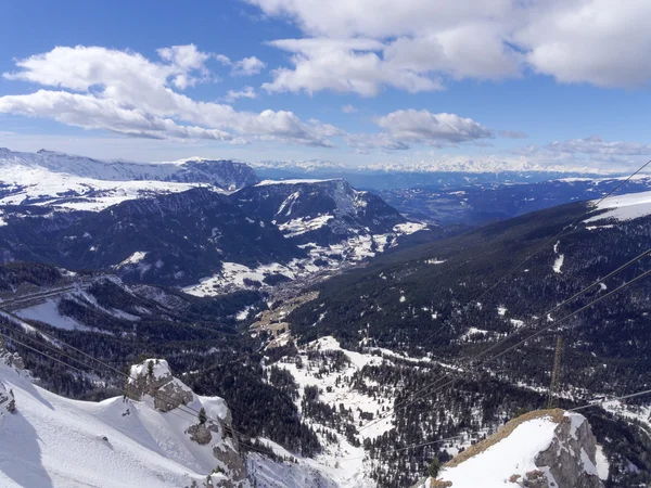 Paisagem de inverno em Ortisei Val Gardena Italia — Fotografia de Stock