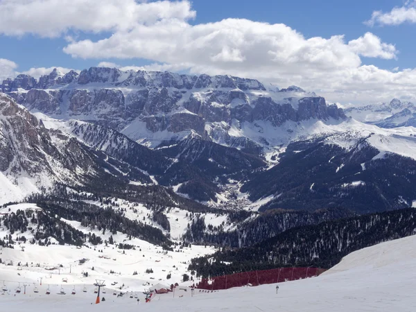 Paisagem de inverno em Ortisei Val Gardena Italia — Fotografia de Stock