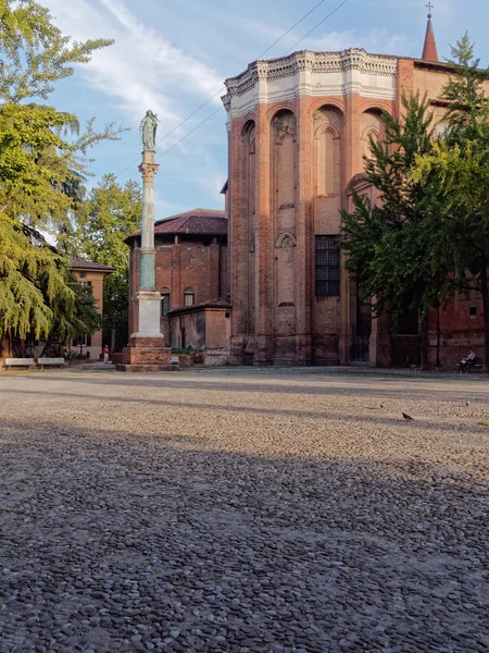 Cityscape of Piazza San Domenico Bologna Italy — Stock Photo, Image