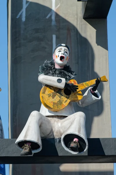 VIAREGGIO, ITALY - FEBRUARY 2:   allegorical float at Viareggio — Stock Photo, Image