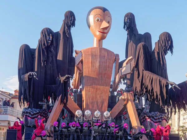 Viareggio, Itálie - 2. února: alegorické float v Viareggio — Stock fotografie