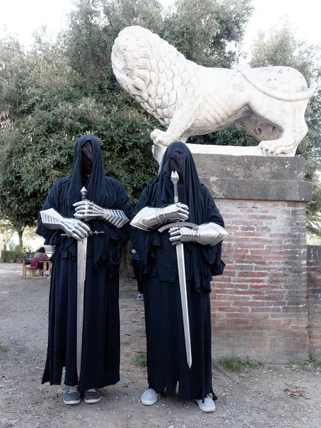 LUCCA, ITALY - November 11:   masks cartoon characters at Lucca — Stock Photo, Image