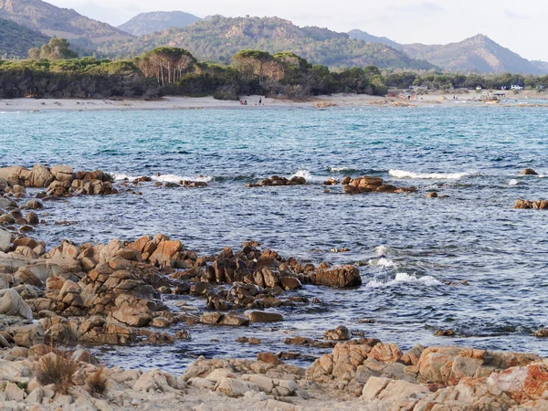 Landschap van cala ginepro beach in de Golf van orosei Sardinië ik — Stockfoto