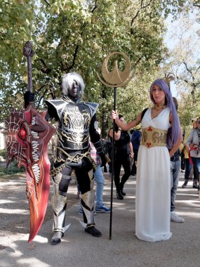 Lucca, İtalya - 11 Kasım: maskeleri çizgi kahramanlar Lucca 