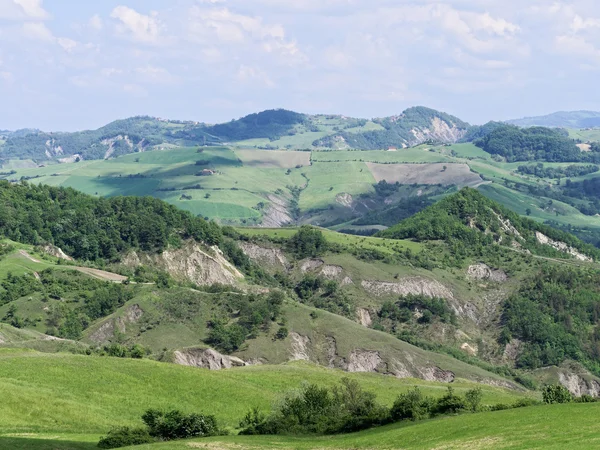 Панорамним видом на тосканському Еміліана Апеннінах Італії — стокове фото