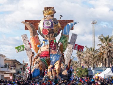 Viareggio, İtalya - 23 Şubat: viareggio, alegorik float