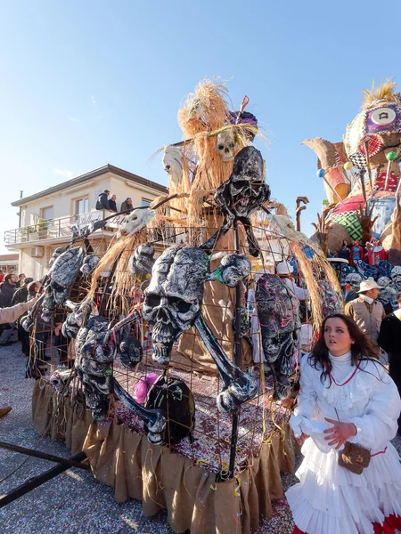 VIAREGGIO, ITALY - FEBRUARY 23:   allegorical float at Viareggio — Stock Photo, Image