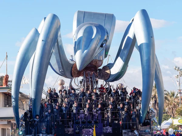 VIAREGGIO, ITALY - FEBRUARY 23:   allegorical float at Viareggio — Stock Photo, Image