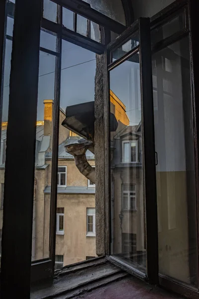 Selective Focus Large Front Window Petersburg Next Stairs View Streets — Stock Photo, Image