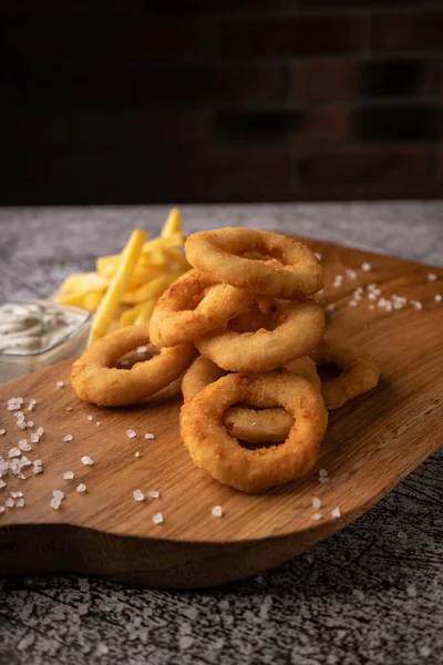selective focus. fried onion rings