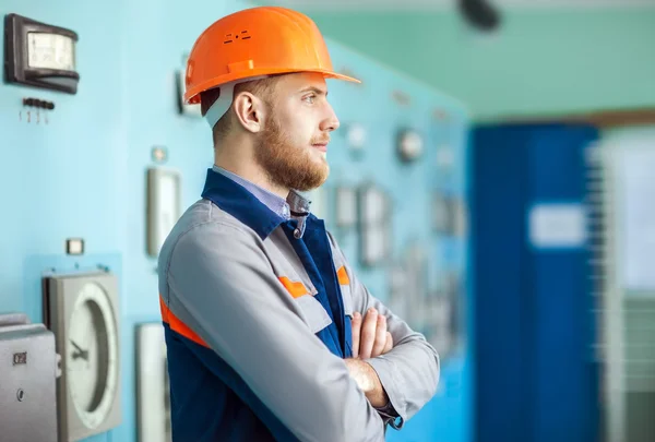 Ingegnere sul posto di lavoro — Foto Stock