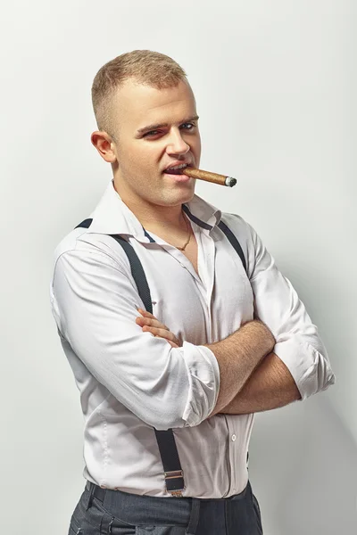 Man röka cigarr — Stockfoto