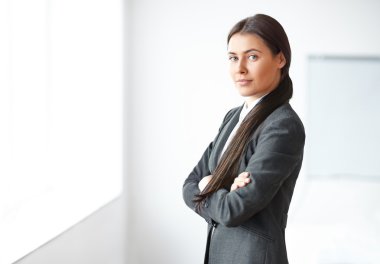 Ofisteki güzel iş kadını.