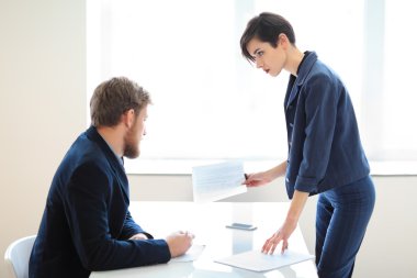 iş adamları toplantısı