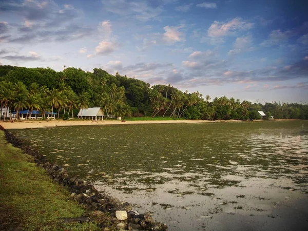 Низкий Прилив Пляже Мелекеоке Палау — стоковое фото