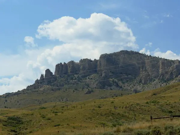 Montanhas Íngremes Belas Formações Rochosas Longo North Fork Highway Wyoming — Fotografia de Stock