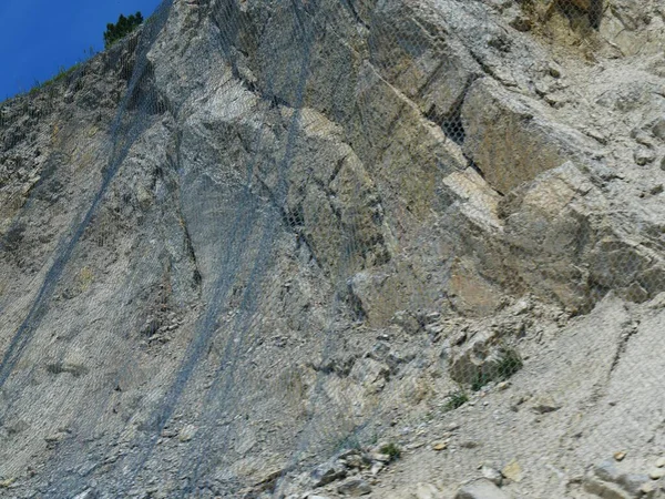 Piedras Protegidas Por Redes Largo Del Camino Wyoming —  Fotos de Stock